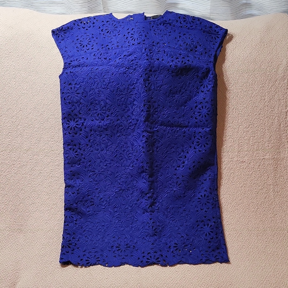 Banana Republic Royal Blue Laser Cut Floral Shift Dress - Size 2